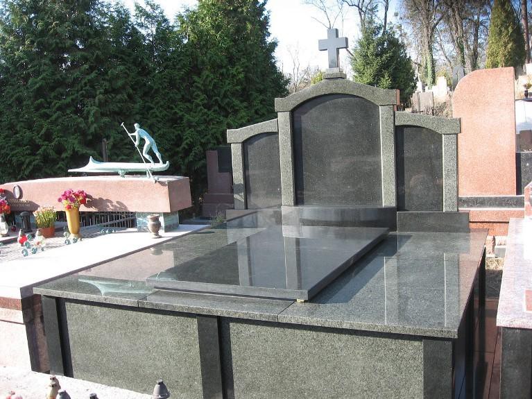 Элитный надгробный памятник без фото