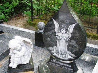 Элитное гранитное надгробие из гранита для младенцев